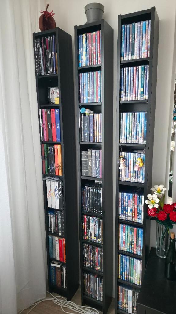 3 IKEA Billy DVD/Boeken kasten - Zwart en Houtpatroon, Huis en Inrichting, Kasten | Boekenkasten, Zo goed als nieuw, Minder dan 50 cm