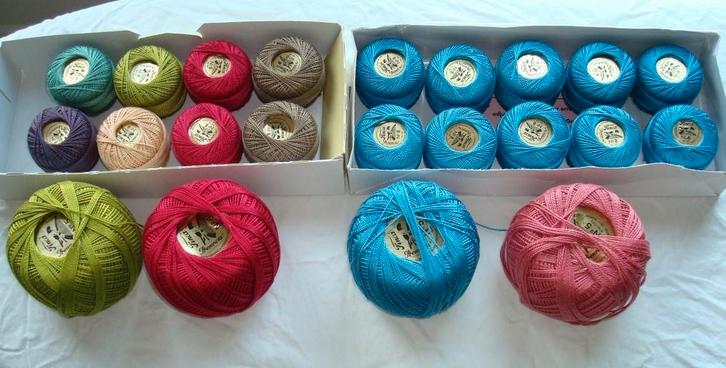 27 bollen handgeverfd Finca perlé garen met stof . 🧵🪡, Hobby en Vrije tijd, Borduren en Borduurmachines, Nieuw, Borduurgaren of Zijde