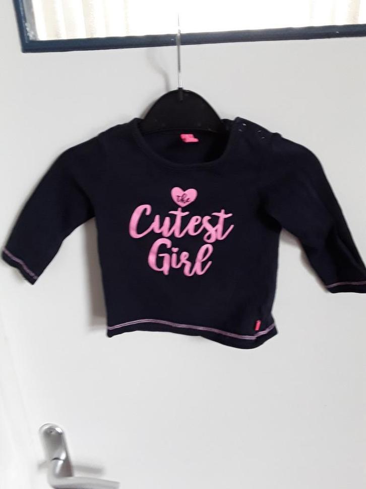 Zgan donkerblauw  shirt met tekst maat 56, Kinderen en Baby's, Babykleding | Maat 56, Zo goed als nieuw, Jongetje, Shirtje of Longsleeve