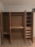 Grote kledingkast met veel opbergruimte, Huis en Inrichting, Kasten | Stellingkasten, Ophalen, Zo goed als nieuw