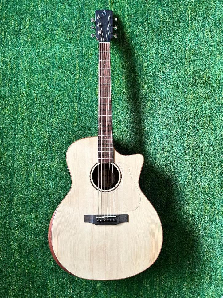 Westerngitaar Harley Benton, Muziek en Instrumenten, Snaarinstrumenten | Gitaren | Akoestisch, Zo goed als nieuw, Western- of Steelstringgitaar