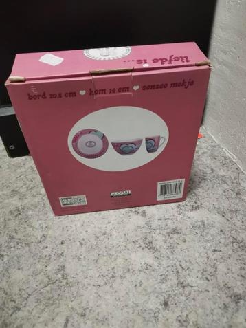 Liefde is... Servies - Bord, Kom, Mok beschikbaar voor biedingen