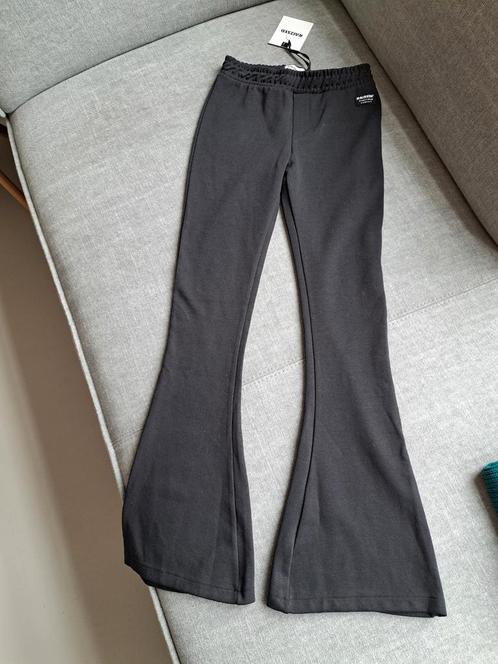 NIEUW*** Raizzed Flair broek 164, Kinderen en Baby's, Kinderkleding | Maat 158, Zo goed als nieuw, Meisje, Broek, Ophalen of Verzenden