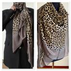 Leopard print elegante sjaal, Kleding | Dames, Mutsen, Sjaals en Handschoenen, Nieuw, Ophalen of Verzenden, Sjaal