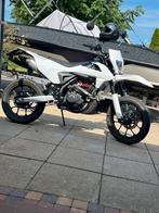 Schakelbrommer 50cc, Fietsen en Brommers, Brommers | Derbi, Ophalen, Zo goed als nieuw, 50 cc, 5 versnellingen