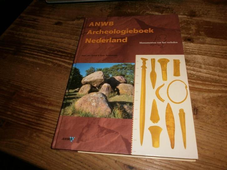anwb archeologie boek nederland met fotos bodemvondsten, Boeken, Geschiedenis | Vaderland, Nieuw, Ophalen of Verzenden