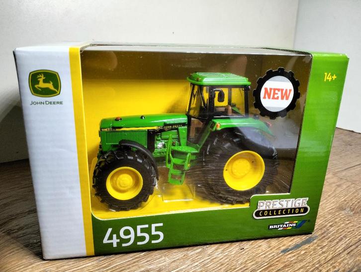 Te koop Britains/Prestige John Deere 4955 ., Hobby en Vrije tijd, Modelauto's | 1:32, Nieuw, Tractor of Landbouw, Britains, Ophalen of Verzenden