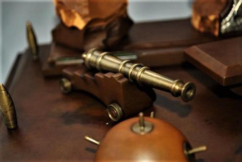Marine WW2 Maritiem Nautische Trench art 41 cm 3,6 kg OUD!, Antiek en Kunst, Curiosa en Brocante, Ophalen of Verzenden