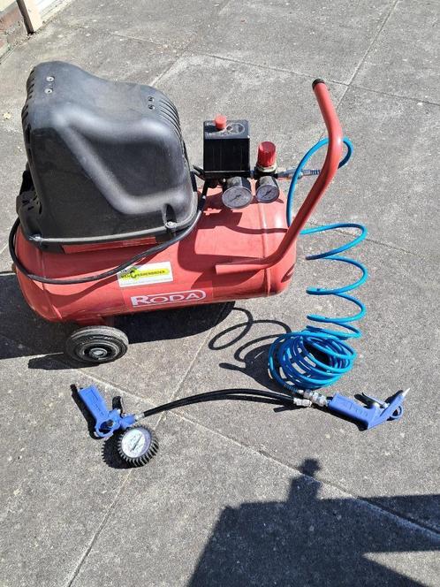compressor, Doe-het-zelf en Verbouw, Compressors, Gebruikt, 6 tot 10 bar, Minder dan 25 liter, Minder dan 200 liter/min, Mobiel
