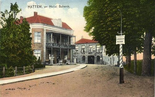 Hattem, - Hotel Schenk. - ongelopen, Verzamelen, Ansichtkaarten | Nederland, Ongelopen, Gelderland, Ophalen of Verzenden