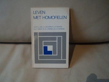 Los, P.L. e.a. - Leven met homofielen beschikbaar voor biedingen
