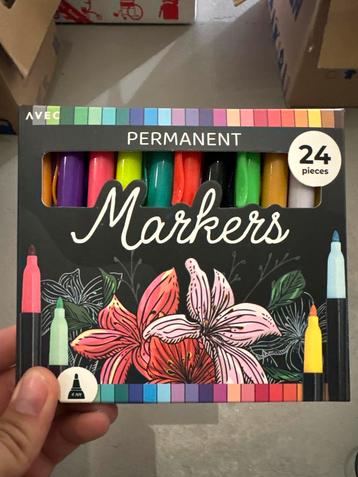 24 Permanente Stiften - Zo Goed Als Nieuw beschikbaar voor biedingen