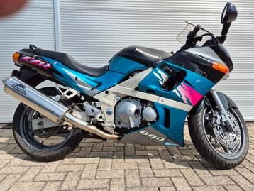 Kawasaki ZZR600 ZZR 600 opknapper zie advert beschikbaar voor biedingen