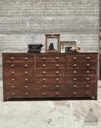 Tijdloos topstuk ladekast uit de jaren 1910–1920, Huis en Inrichting, Antiek, 150 tot 200 cm, Ophalen of Verzenden, Zo goed als nieuw