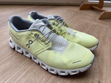 On CloudFlow 4 - maat 43 - hardloopschoenen beschikbaar voor biedingen