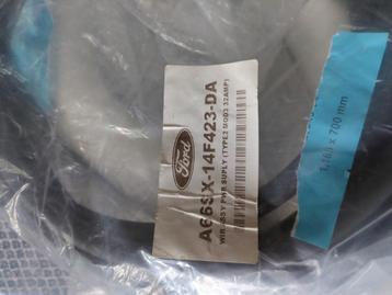 Oplaad-kabel voor een auto. beschikbaar voor biedingen