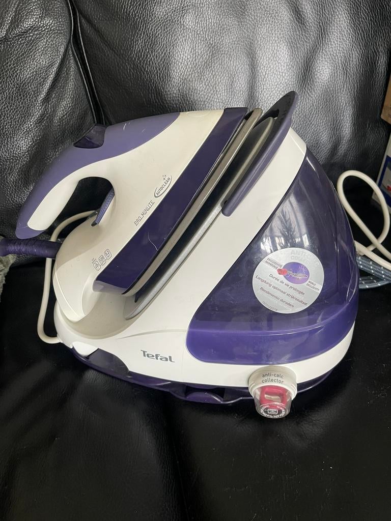 Stoomstrijk generator/machine/ijzer met strijkplank, Ophalen, Zo goed als nieuw