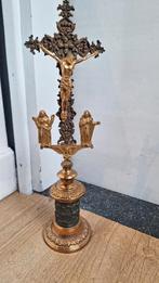 Bijzondere antieke kruisbeeld op sokkel, Ophalen of Verzenden