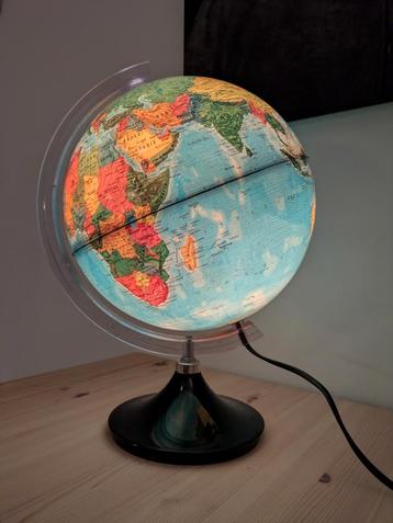 Vintage Jaren 80 Wereldbol Lamp  beschikbaar voor biedingen