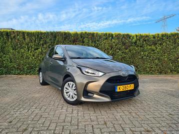 Toyota Yaris 1.5 Vvt-i 125pk 2021 Groen NL Auto 1e Eigenaar beschikbaar voor biedingen