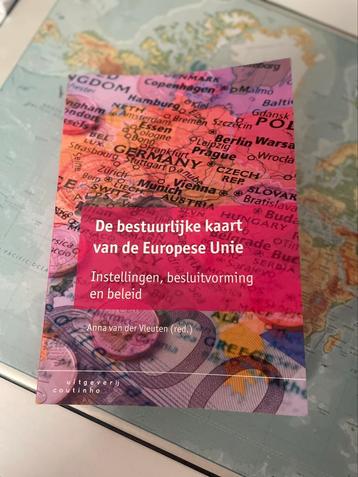 De bestuurlijke kaart van de Europese Unie beschikbaar voor biedingen