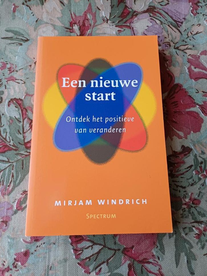 Een Nieuwe Start - Mirjam Windrich, Boeken, Psychologie, Gelezen, Ophalen of Verzenden