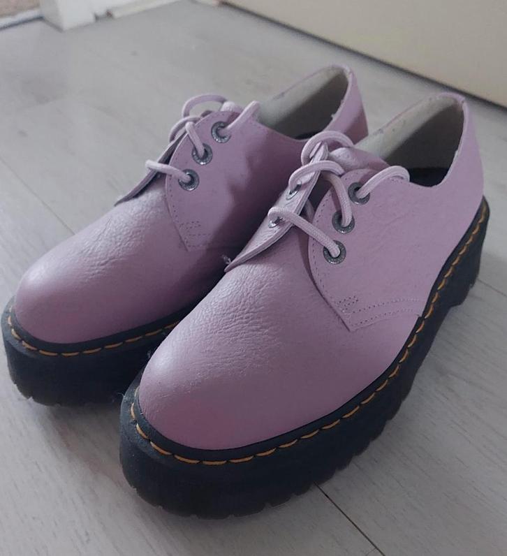 Dr. Martens Platform Schoenen - Paars, Kleding | Dames, Schoenen, Zo goed als nieuw, Schoenen met lage hakken, Roze, Ophalen of Verzenden