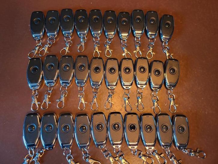 Garagedeuren-Overheaddeuren ontvangers Alpha handzenders NL, Doe-het-zelf en Verbouw, Deuren en Horren, Nieuw, Garagedeur, 215 cm of meer