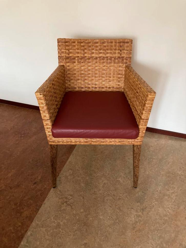 Moderne rotan stoel Eurotan, Huis en Inrichting, Stoelen, Zo goed als nieuw, Eén, Riet of Rotan, Bruin, Ophalen