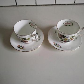 2 duchess kop en schotels winter ( kerst) beschikbaar voor biedingen