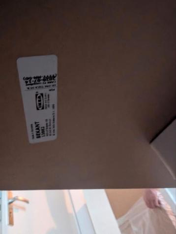 Ikea bekant bureau , met snoerennet ondertafelblad 180*60 - afbeelding 3