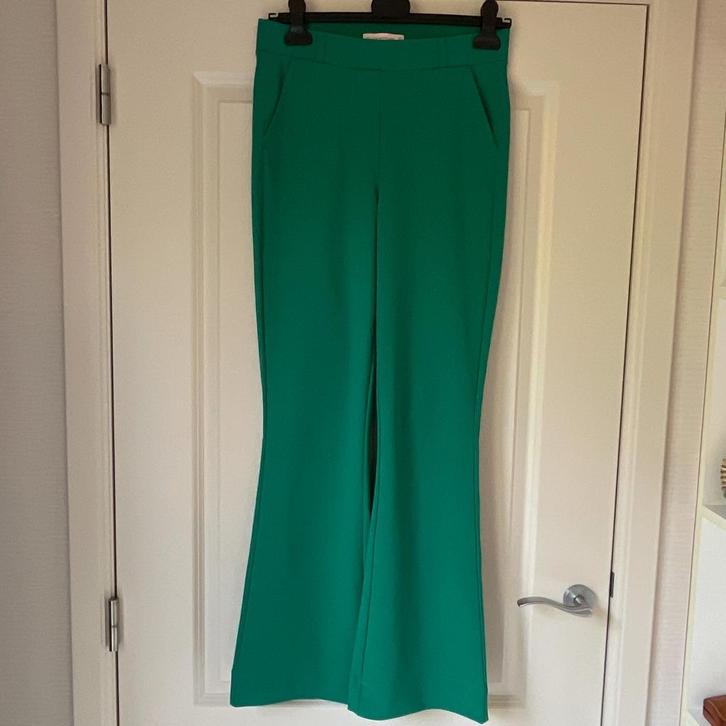 Studio Anneloes broek dikke travel flair bonded groen maat S, Kleding | Dames, Broeken en Pantalons, Zo goed als nieuw, Maat 38/40 (M)