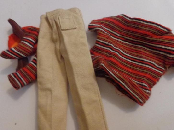 Barbie Vintage Ken Casuals bijna compleet, Verzamelen, Poppen, Gebruikt, Kleertjes, Ophalen of Verzenden