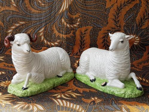 Ram en ooi mooi stel oude porseleinen beelden uit Engeland, Antiek en Kunst, Antiek | Porselein, Ophalen of Verzenden