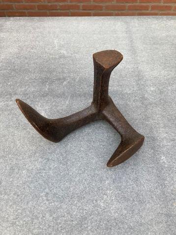 Te koop schoenmakers leest. beschikbaar voor biedingen