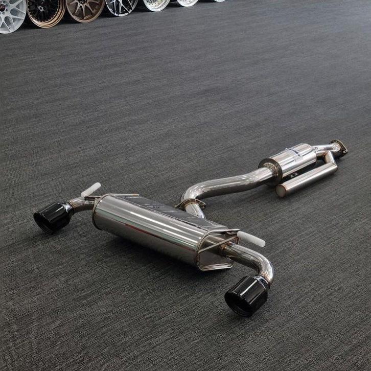 Invidia Q300 Catback uitlaatsysteem - Toyota Yaris GR 20+, Auto diversen, Tuning en Styling, Ophalen of Verzenden