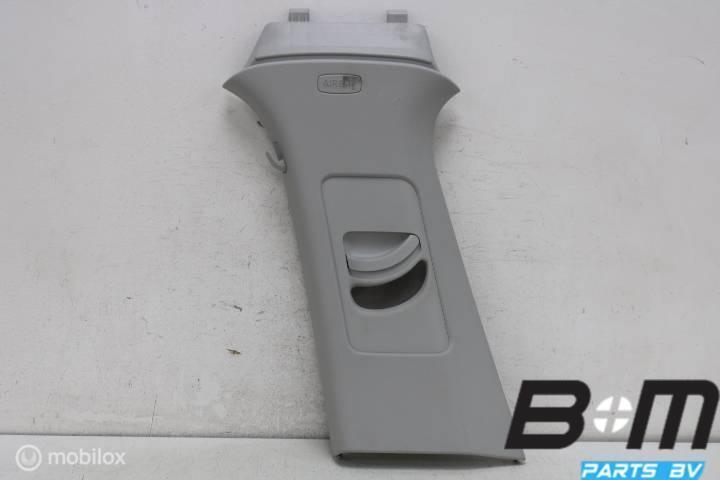 B-stijl bekleding links Skoda Octavia 3 Combi 5E0867243, Auto-onderdelen, Interieur en Bekleding, Gebruikt