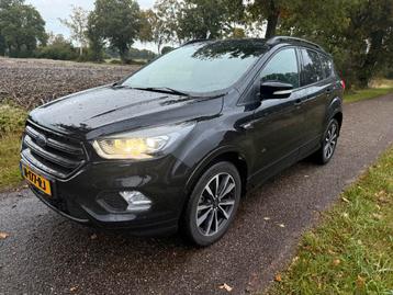 Ford Kuga 1.5Ecob. 2WD 2018 Zwart st line beschikbaar voor biedingen