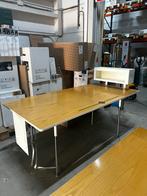 VIJF BUREAUS TE KOOP, Ophalen