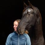 Instructrice Klassieke dressuur/werken aan de hand, Diensten en Vakmensen, Dieren | Paarden | Verzorging, Oppas en Les, Paardrijles of Ponykampen