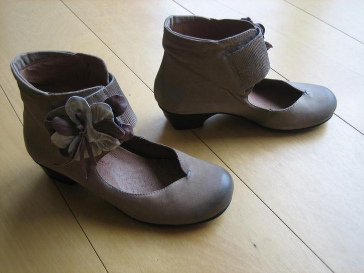 Nieuw! Comfortabele leren enkelschoen APPLE LOVE 36 snazzeys, Kleding | Dames, Schoenen, Nieuw, Lage of Enkellaarzen, Beige, Verzenden