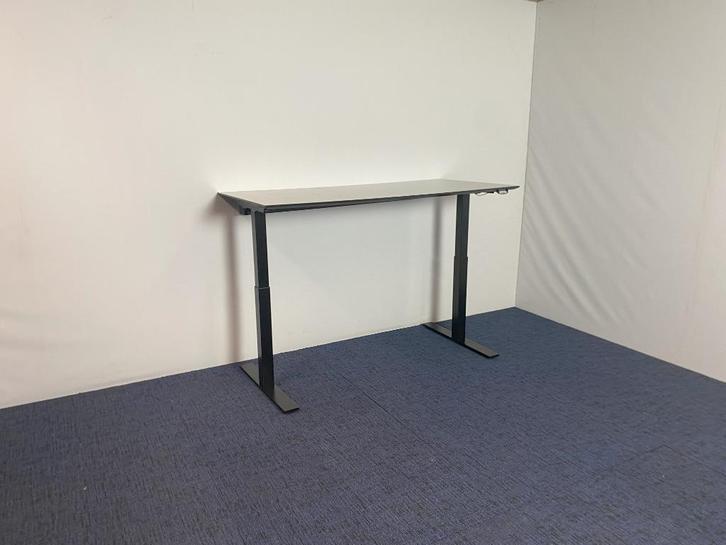 20 x Zit/sta bureau Bene (elektrisch) - 170 x 80 cm., Huis en Inrichting, Bureaus, Gebruikt, Stabureau, Elektrisch, In hoogte verstelbaar
