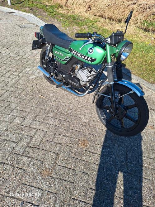 Zundapps  529 ook 125 en een 175 inruil kreidler rs, Fietsen en Brommers, Brommers | Zundapp, Zo goed als nieuw, Ophalen