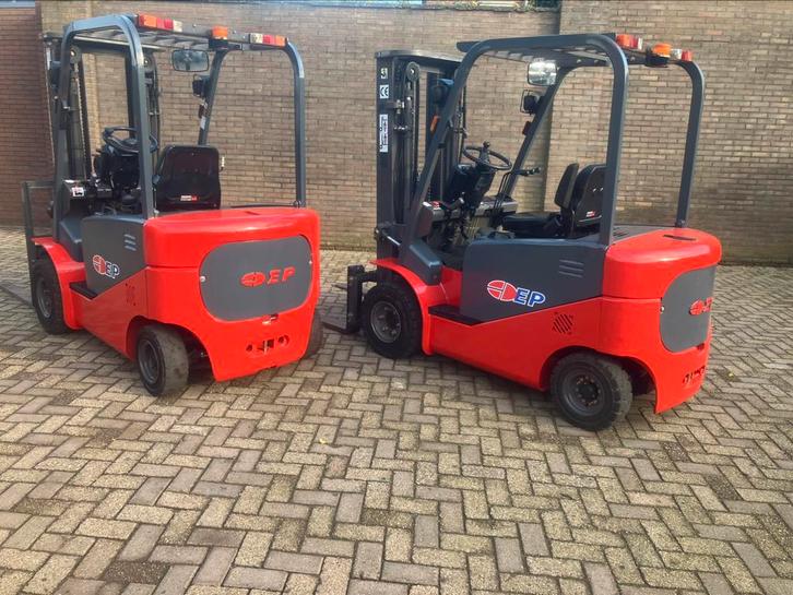 EP CPD25 Elecktrische Heftrucks/ Triplomast/ 2012, Zakelijke goederen, Machines en Bouw | Heftrucks en Intern transport, Heftruck