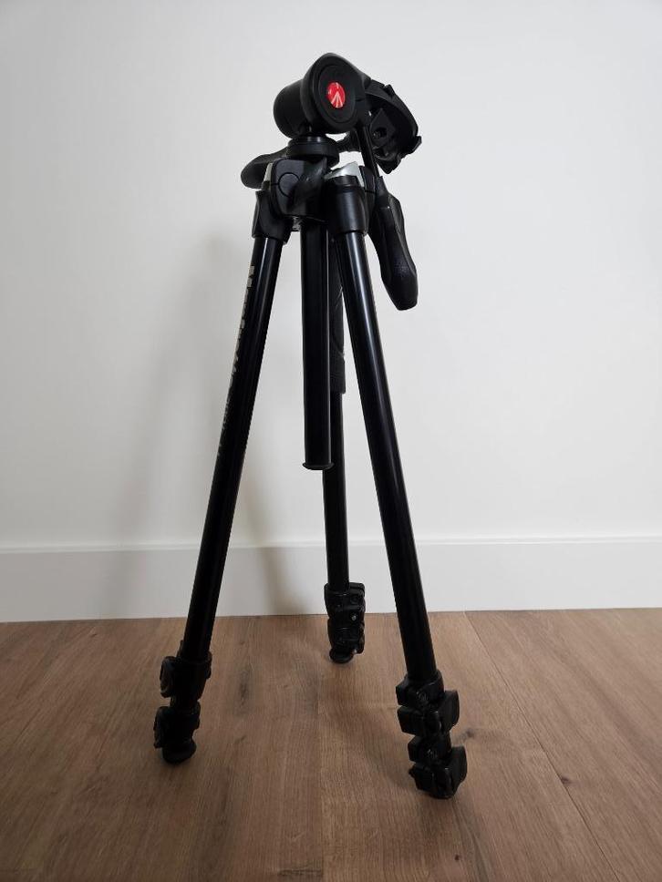 Manfrotto 290 Light statief, Audio, Tv en Foto, Fotografie | Statieven en Balhoofden, Zo goed als nieuw, Driepoot, Minder dan 150 cm