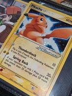 Pikachu Goldstar #104  Holon Phantoms, Hobby en Vrije tijd, Verzamelkaartspellen | Pokémon, Ophalen, Zo goed als nieuw, Losse kaart