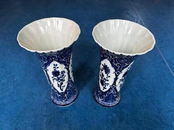 Antieke Royal Boch Delfts Blauwe vazen – Set van 3 beschikbaar voor biedingen