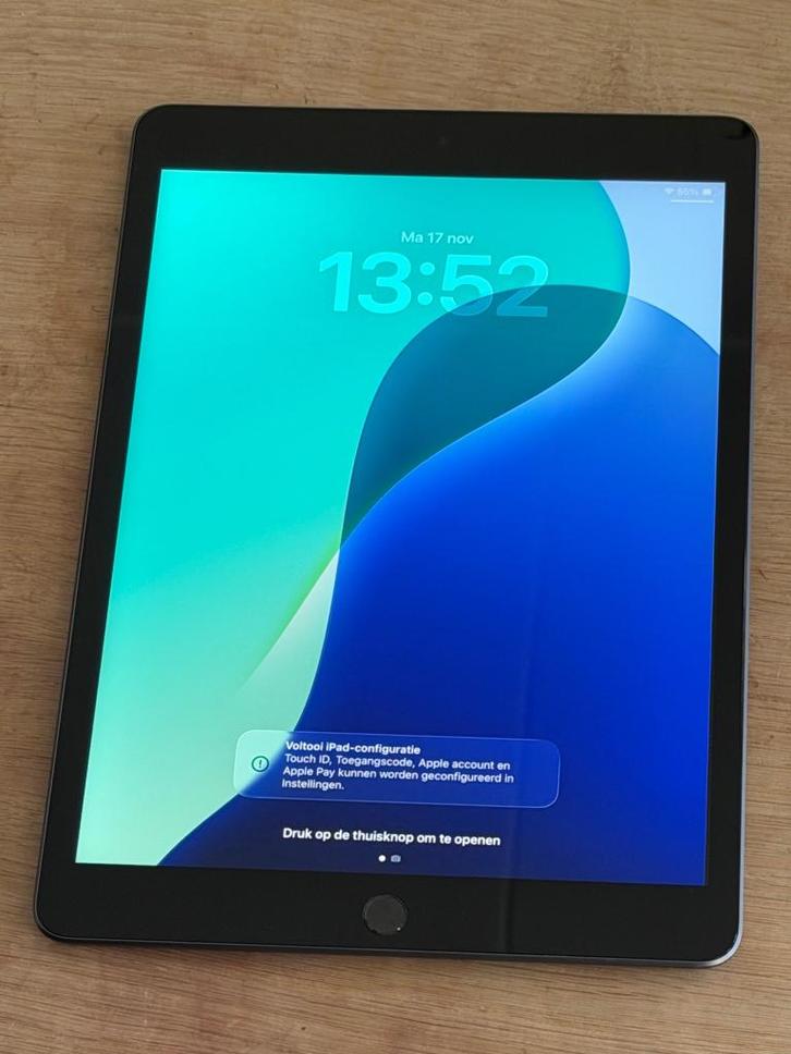 Prachtige iPad 9th gen Space Gray, met 97% batterijconditie!, Computers en Software, Apple iPads, Zo goed als nieuw, Apple iPad