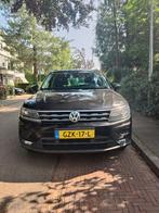 Volkswagen Tiguan 2.0 TDI 191pk 4Motion DSG 2018 vol opties!, Auto's, Volkswagen, Automaat, Stof, Euro 6, Zwart
