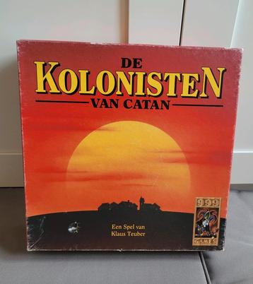 Kolonisten van Catan basis + 5/6 spelers houten versie beschikbaar voor biedingen